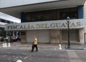 El perjudicado es funcionario de la Fiscalía. En el momento del hecho se encontraba poniendo combustible a su vehículo