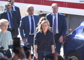 Meloni y Von der Leyen llegan a Lampedusa en plena crisis migratoria