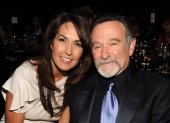 Foto de Robin Williams y Susan Schneider, esposa del comediante