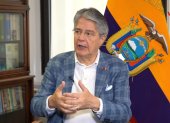 Expresiones. El presidente Guillermo Lasso en una entrevista periodística.