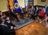 El presidente del Ecuador, Guillermo Lasso; y el secretario general de la OEA, Luis Almagro, durante una reunión en Washington, este lunes 25 de spetiembre.