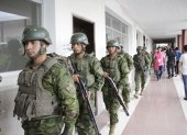 Custodia. Los militares custodiarán el interior de los recintos electorales.
