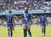 Jaime Ayoví y su festejo tras marcar el primer gol de Emelec ante Cumbayá.