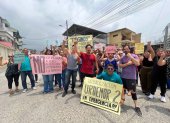 1. Reclamos. Los moradores de Urdenor 2 con carteles y gritos pidieron que se respete su derecho a la vida y solicitaron más seguridad