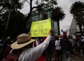 Propalestinos. En México, una manifestación de militantes de izquierda antijudíos tuvo lugar frente a la sede de la embajada de Estados Unidos.