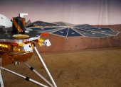 Vista de una réplica del módulo espacial InSight en el laboratorio de la NASA en La Canada Flintridge, California (Estados Unidos), en una fotografía de archivo.