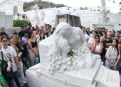 Turistas locales y extranjeros visitaron el cementerio Patrimonial.