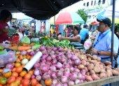 Mercado.- Los alimentos han bajado de precio, según el informe del INEC.