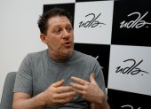 Damián Kirzner tiene más de 30 años en cine, radio y televisión. Hoy es  un pionero en la región y un activo “evangelizador” de los nuevos modelos narrativos.