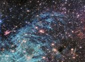 La última imagen del telescopio espacial James Webb muestra una porción del denso centro de nuestra galaxia con un detalle sin precedentes.