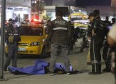 Los policías fueron baleados en la Av. Quito y Francisco de Marcos, centro de la ciudad.