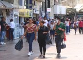 Referencial. Las calles que serán peatonalizadas están por el sector de la bahía, donde existe un alto flujo comercial.