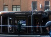 Dublín. Un tranvía aparece dañado tras los disturbios en esta capital.