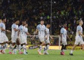 Los jugadores de Guayaquil City tras caer ante Barcelona y quedar con pie y medio en la Serie B.