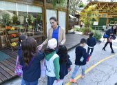 Alegría Crespo defiende un modelo de educación donde los niños son motivados a amar el conocimiento.