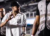 El astro brasileño, Neymar lamenó el descenso de Santos