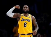 LeBron James con 39 años desea continuar rompiendo récords