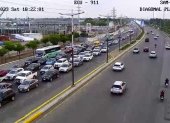 Congestión vehicular en la av. Samborondón.