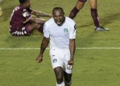 Juan Luis Anangonó es el goleador del torneo de Guatemala con Comunicaciones