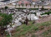 Hecho. La Policía informó que con frecuencia el camposanto es ‘visitado’ por personas que consumen droga.