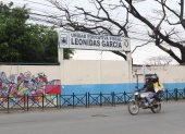 Según un gremio docente, en el colegio Leonidas Garcia hay una decena de profesores que han pedido cambio de lugar de trabajo por las amenazas que reciben.