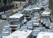 En algunas calles, a determinadas horas, hay gran congestión vehicular.