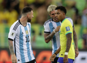 Rodrygo (Brasil) discutió con Messi en el partido de Eliminatorias Sudamericanas