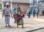 Votaciones. Miles de ciudadanos de Bangladesh salieron a las calles para ejercer su derecho al voto.