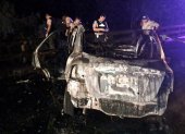 Uno de los carros que explotó en Los Ríos.