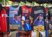Managua. Una fotografía muestra camisetas con la imagen del presidente de Nicaragua, Daniel Ortega.