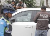 Más de 20 detonaciones se dieron contra el vehículo del fiscal que iba rumbo a una audiencia en el norte de Guayaquil.