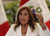Una mujer logró burlar la seguridad de la presidenta de Perú y le agredió.