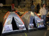 Jerusalem (-), 21/01/2024.- Families and supporters of Israeli hostages held by Hamas, put up tents camp during a protest calling for the immediate release of Israeli hostages held by Hamas in Gaza, outside of Prime Minister Benjamin Netanyahu"s residence in Jerusalem, 21 January 2024. According to the Israeli army, 133 Israelis are still being held hostage by Hamas in Gaza. (Protestas, Jerusalén) EFE/EPA/ABIR SULTAN