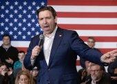 El gobernador de Florida, Ron DeSantis, en una de sus actividades recientes, como aspirante a la candidatura para las presidenciales de EE. UU.