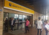 Las agencias bancarias atenderán en horarios diferidos. Estos varían según cada entidad.
