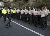Policías y militares recorren el territorio nacional.
