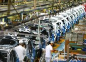 Automotriz.- Una planta de fabricación de carros.