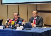La defensa de Bibian Hernández durante la rueda de prensa.