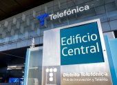 Entidad.- Uno de los edificios donde funciona la empresa Telefónica.