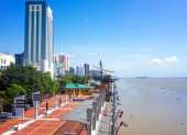 Guayaquil es una de las ciudades donde rige el toque de queda.