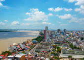 Guayaquil es una de las ciudades donde rige el toque de queda.