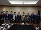 Sommerfeld se reunió con el presidente de la Agencia de Promoción de Comercio e Inversiones de Corea (KOTRA), Yu Jeoung Yeol, para abordar temas relativos a los proyectos de inversión.