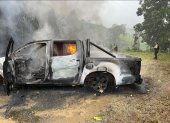 Situación. Vehículos fueron incinerados en Palo Quemado.
