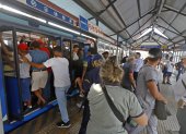 Panorama. En la estación de la ciudadela Sopeña, al sur de la ciudad, se evidenció varias unidades que demoraban en llegar.