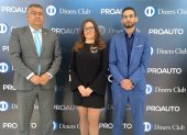 Ejecutivos de Corporación Proauto durante el lanzamiento del plan de beneficios automoriz.