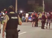 Los maleantes se movilizaban en una camioneta doble cabina color vino