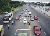 Tránsito. Ayer, se registró mayor flujo vehicular cerca del peaje.