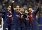 Los jugadores del PSG festejan el primer gol del partido ante el Marsella