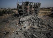 A Maghazi. Una casa destruida tras un ataque aéreo en un campo de refugiados al sur de la Franja de Gaza.