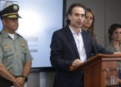 El alcalde de Medellín, Federico Gutiérrez, habla durante una rueda de prensa este lunes 1 de abril de 2024 en Medellín (Colombia).